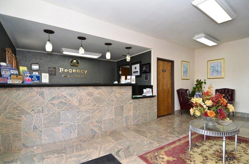 Best Western Regency Inn & Suites Gonzales Interior foto