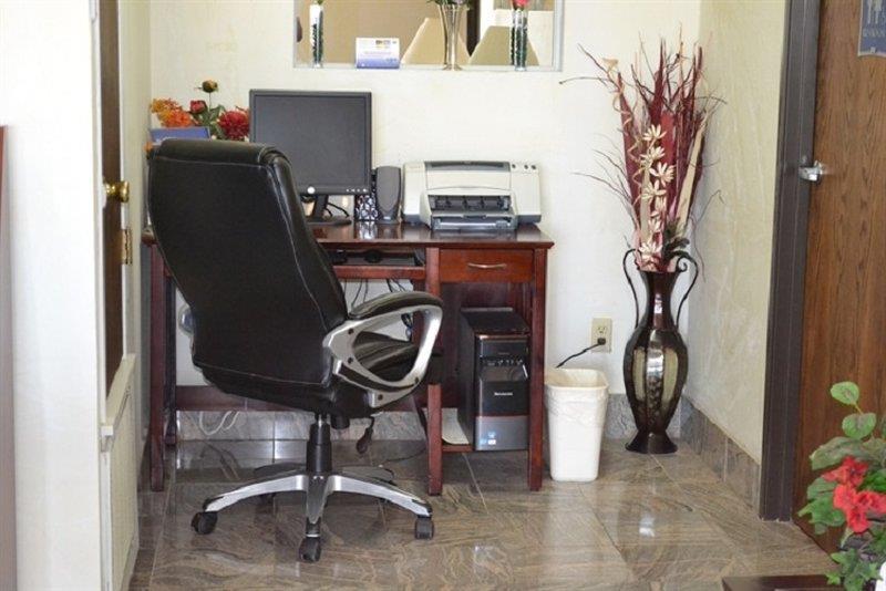 Best Western Regency Inn & Suites Gonzales Servicios foto